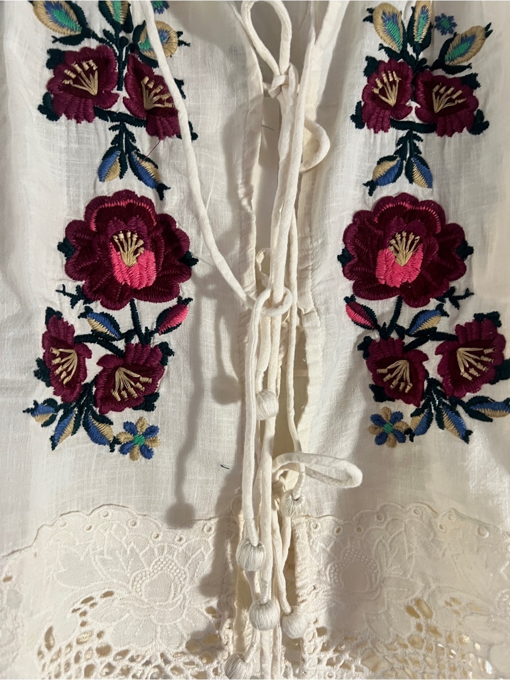 Embroidered Cream Peasant Blouse with Lace Trim - Picture 5 of 13